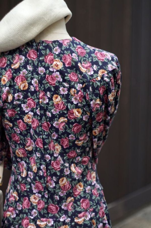 画像7: US 花柄 ネイビー系 半袖  レトロワンピース ノーカラー パフスリーブ[18595]
