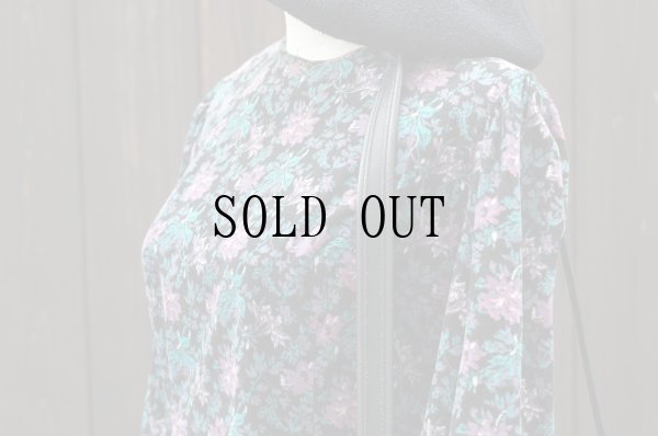 画像10: US製 花柄 黒 長袖 レトロワンピース コーデュロイ ノーカラー[19042]