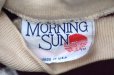 画像15: "Morning Sun" US エンジ スウェット クルーネック リスと街並みプリント リスクラック[19148]