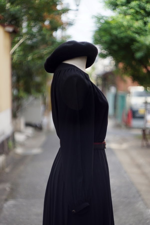 画像5: 無地 黒 長袖 レトロワンピース クルーネック[19171]