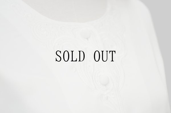 画像5: "Tokyo blouse" 白 長袖 ブラウス ノーカラー 刺繍[19419]