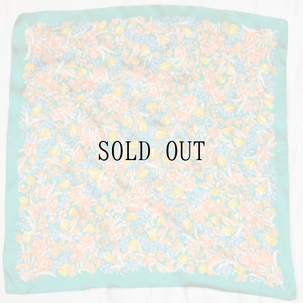 画像1: 花柄 グリーン シルク スカーフ 77cm×77cm[19527]