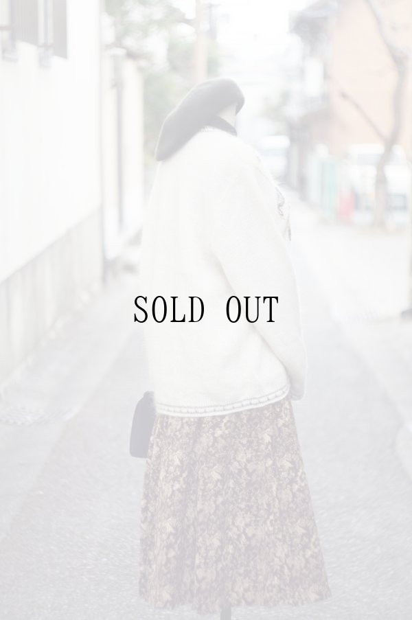 画像13: "ebeco" ビーズ 刺繍 ニット カーディガン ノーカラー 裏地付き[19557]