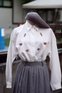 白 刺繍 長袖 ブラウス レギュラー襟[19587]