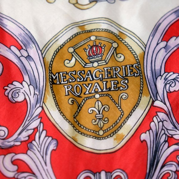 画像3: 馬車柄 赤系 シルク スカーフ 81cm×81cm[19639]