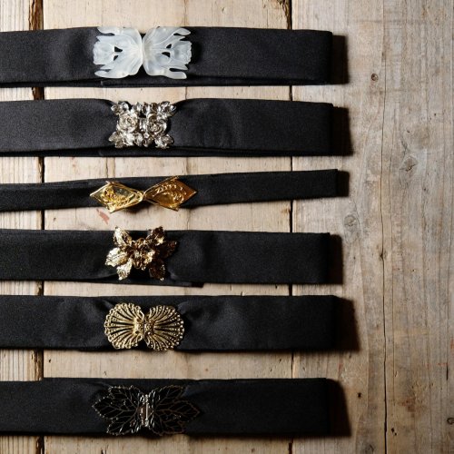 他の写真1: 黒 ゴールド お花モチーフ アンティークベルト[19612]