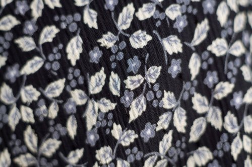 他の写真1: "Milky Way" 小花柄 長袖 レトロワンピース ノーカラー ペプラムデザイン プリーツスカート[19685]