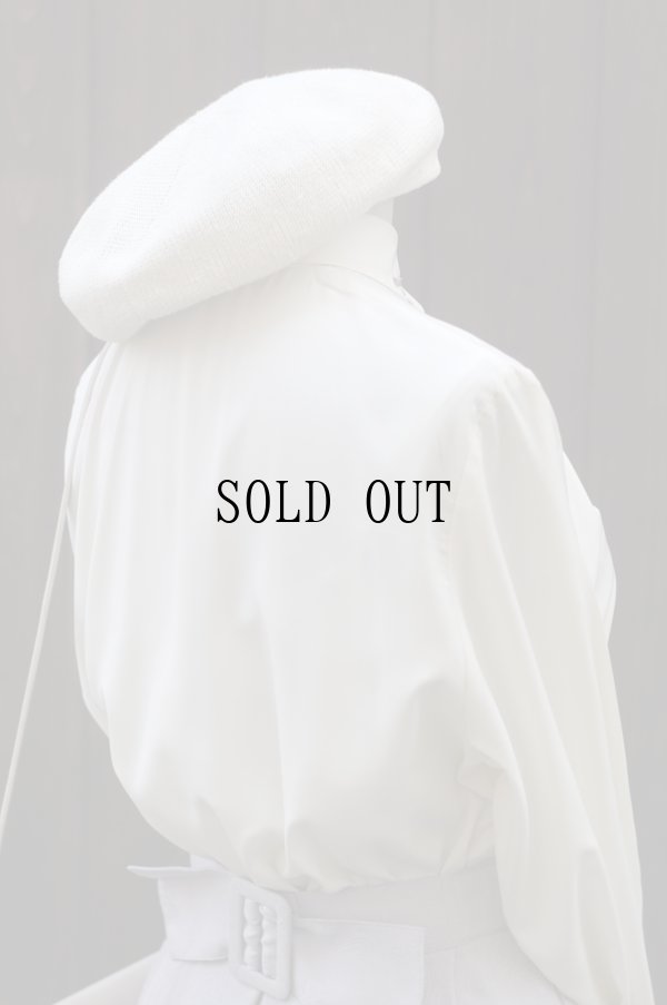 画像5: "Crowd bor"  白 長袖 ブラウス 丸襟 お花刺繍 胸ポケット[19692]