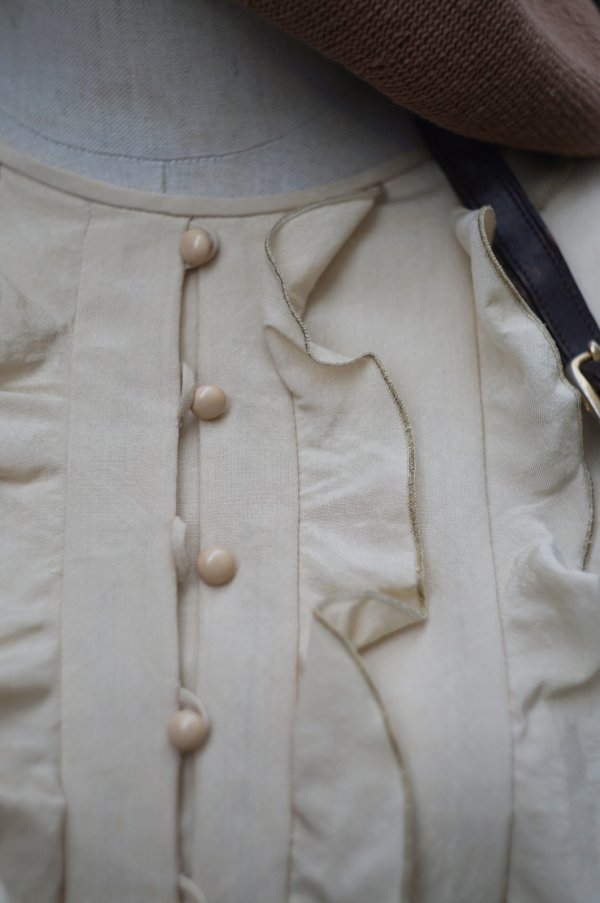 画像5: 無地 ベージュ シルク×ウール 長袖 レトロワンピース フリル ノーカラー[19777]