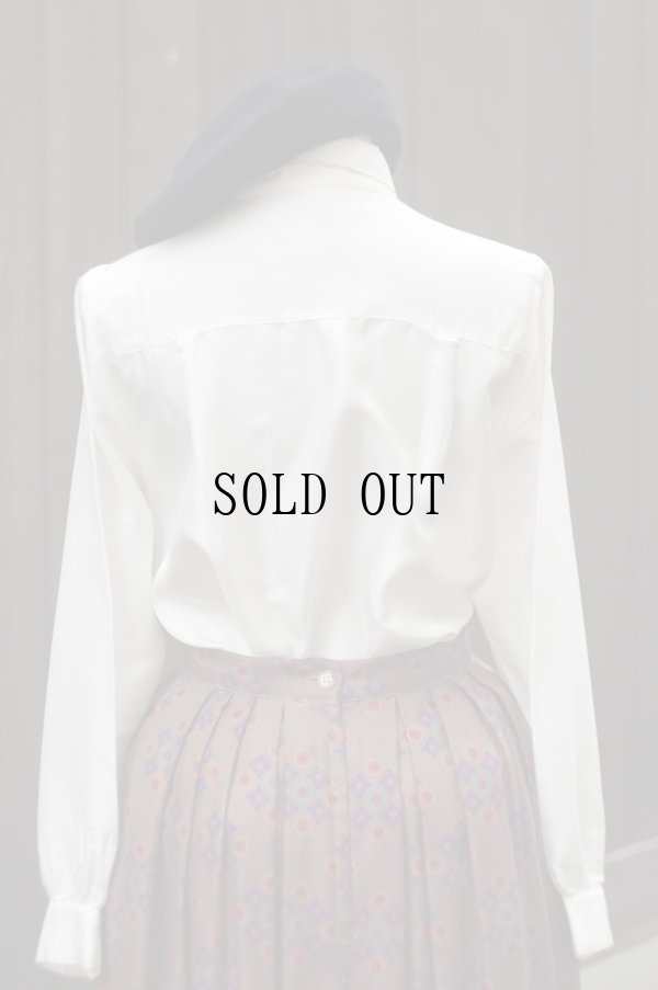 画像3: "hana no blouse" 無地 白 長袖 ブラウス スカラップレースカラー プリーツ[19781]