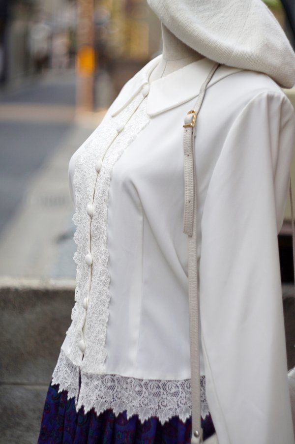画像5: "Mine porter" 無地 白 長袖 ブラウス 丸襟 レースデザイン[19787]