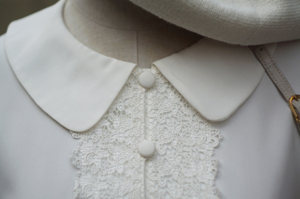 画像7: "Mine porter" 無地 白 長袖 ブラウス 丸襟 レースデザイン[19787]