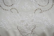 他の写真1: "HD" スワトウ刺繍 白 半袖 ブラウス ノーカラー[19811]