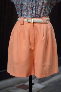 "Dorette" インポート サーモンオレンジ ツータック ショート パンツ w69cm[19845]