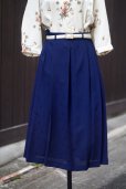 画像1: ネイビー 透かし花柄  プリーツ  スカート w68cm[19865] (1)