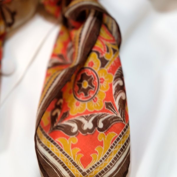 画像8: 赤×ブラウン系 エスニック インドシルク スカーフ 78cm×78cm[19885]