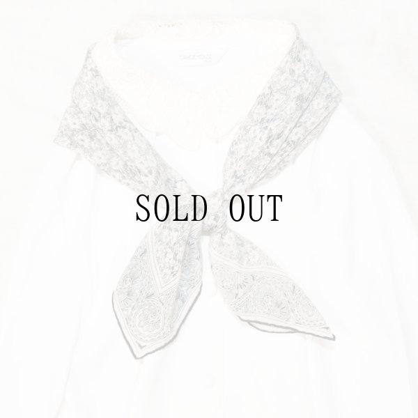 画像8: 花柄 黒系 シルク スカーフ 72cm×72cm[19894]