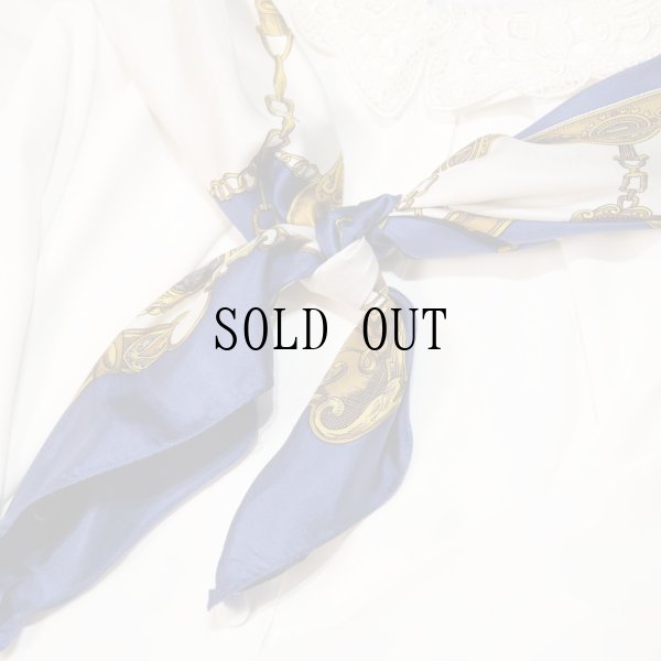 画像9: 馬車×装飾模様 ブルー シルク スカーフ 77cm×77cm[19900]