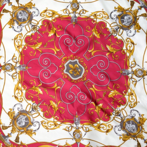 画像2: 装飾模様 黒×赤系 スカーフ 89cm×89cm[19884]