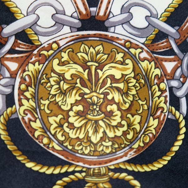 画像3: 装飾模様 黒系 シルク スカーフ 78cm×78cm[19897]