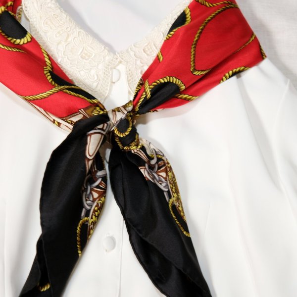 画像7: 装飾模様 黒系 シルク スカーフ 78cm×78cm[19897]