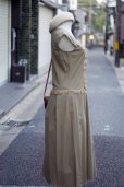 画像2: 無地 カーキ ノースリーブ ワンピース[52393] (2)