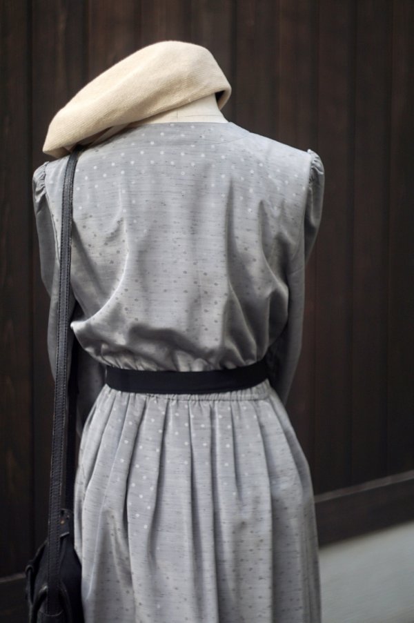 画像7: "NN-CARL" ドット柄 グレー  長袖 レトロワンピース  ノーカラー[19927]