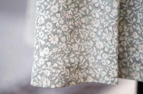 他の写真1: グレー 花柄  スカート フレア w64cm[19931]