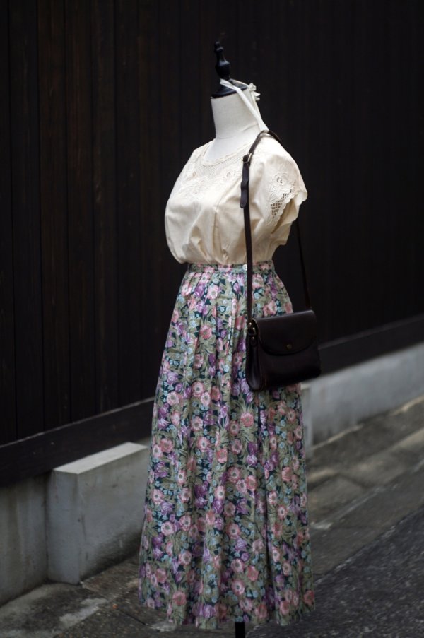 画像12: ”jeanjaures” 無地 生成 コットン 半袖 ブラウス ラウンドネック 刺繍[19936]