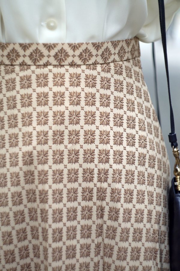 画像3: 幾何学模様 ベージュ フレアスカート w/62〜66cm[19938]