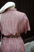 画像9: "RENOIR"ピンク系 花柄 半袖 レトロワンピース フリルカラー プリーツスカート [13914]