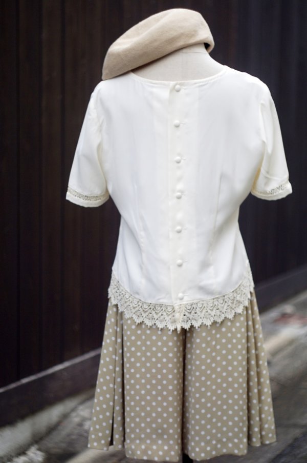 画像10: ”Femme de Debut” 無地 白  半袖 ブラウス ラウンドネック リボン レース[19972]