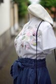 画像9: "Meriline by Nakayama fumiko" 白 麻混 ブラウス 半袖  スタンドカラー 刺繍 [19983]