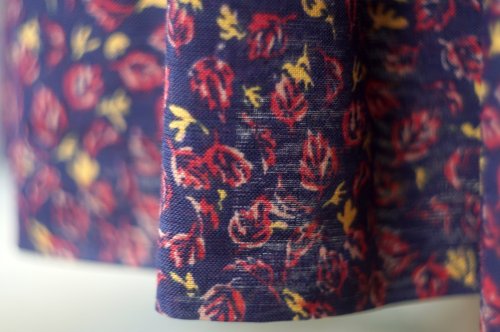 他の写真1: ネイビー 小花柄 フレア スカート w65cm[19998]