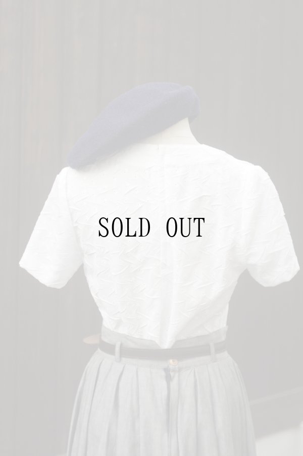 画像4: 白 小花柄 半袖  ブラウス ノーカラー [19985]