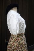 画像6: "Bashecing" 無地 白 コットン混 半袖 ブラウス フリル襟 パフスリーブ  刺繍   [19996]
