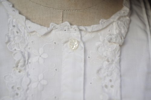 他の写真1: "Bashecing" 無地 白 コットン混 半袖 ブラウス フリル襟 パフスリーブ  刺繍   [19996]