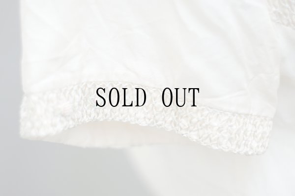 画像7: 無地 生成 シルク チャイナブラウス 半袖 チャイナボタン マオカラー シャーリング 刺繍 [20001]