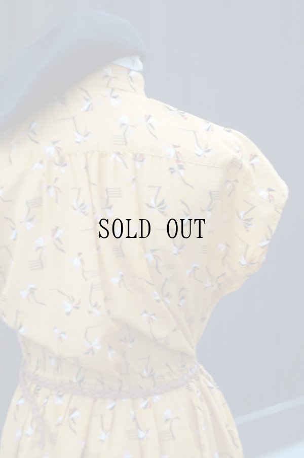 画像9: "Seine" イエロー系 リーフ柄 半袖 ワンピース マオカラー[20005]