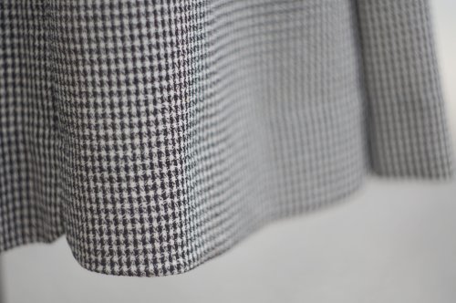 他の写真1: ハウンドトゥース柄 黒×白 フレア スカート w/72cm[20045]