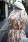画像5: ”J.PRESS”  花柄 ピンク系 半袖 レトロワンピース ラウンドネック パフスリーブ ギャザー 後ろボタン[20048]