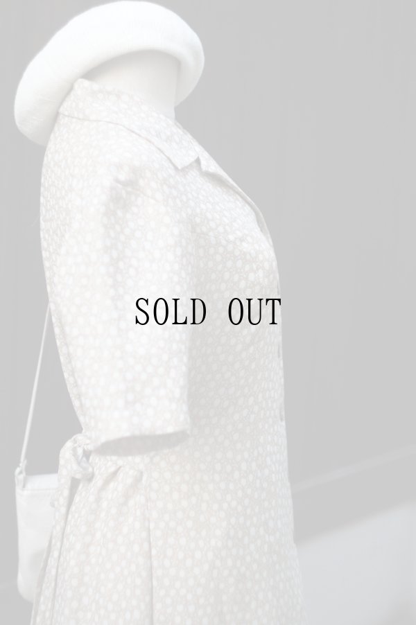 画像10: "Rosabonhenr"  ベージュ系 花柄 半袖 レトロワンピース オープンカラー[20049]