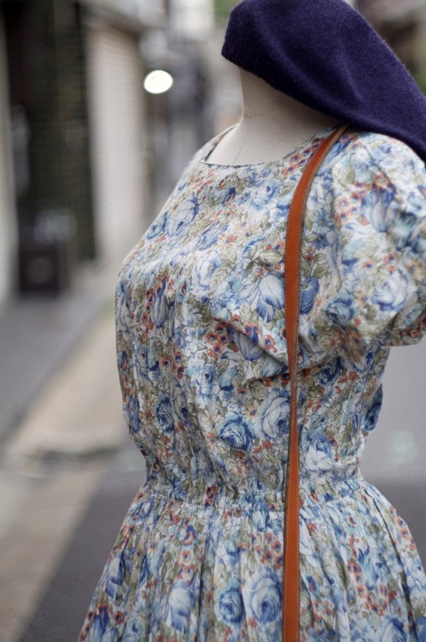 画像5: "MS PIAHOUSE" ブルー系 花柄 コットン 半袖 レトロワンピース スクエアネック ウエストゴム [20047]