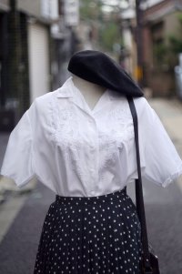 "ROSE BRAND" 無地 白 半袖 ブラウス オープンカラー スワトウ刺繍 スカラップ袖 [20062]