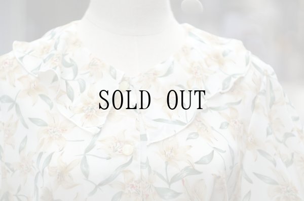 画像4: "Reor" 花柄 半袖 ブラウス フリル襟 パフスリーブ[20073]