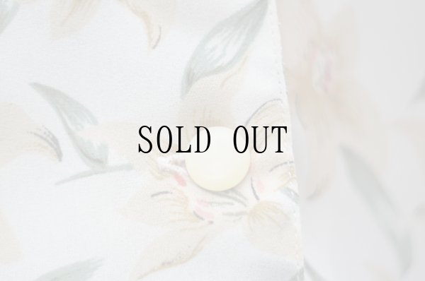 画像5: "Reor" 花柄 半袖 ブラウス フリル襟 パフスリーブ[20073]