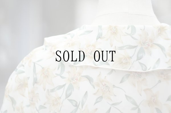 画像8: "Reor" 花柄 半袖 ブラウス フリル襟 パフスリーブ[20073]