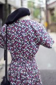 画像6: 花柄 ネイビー系 半袖 レトロワンピース ラウンドネック 腰リボン[20119]
