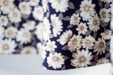 他の写真1: ネイビー系 花柄 スカート フレア w72cm[20130]