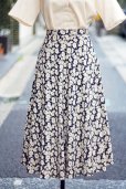 画像1: ネイビー系 花柄 スカート フレア w72cm[20130] (1)